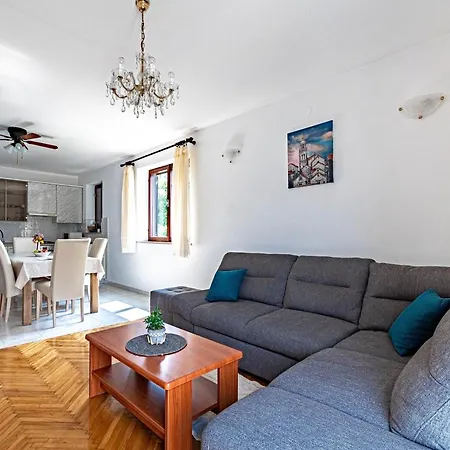 Apartments By The Sea Tri Zala, Korcula - 9237 Zrnovo Room photo
