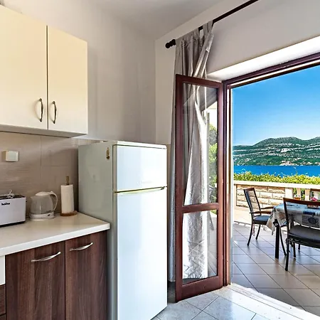 Apartments By The Sea Tri Zala, Korcula - 9237 Zrnovo Room photo