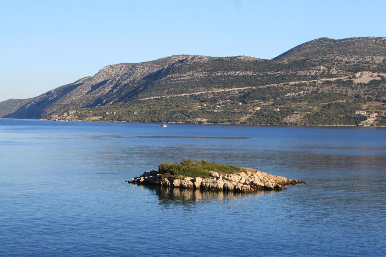 By The Sea Tri Zala, Korcula - 9237 Apartment *