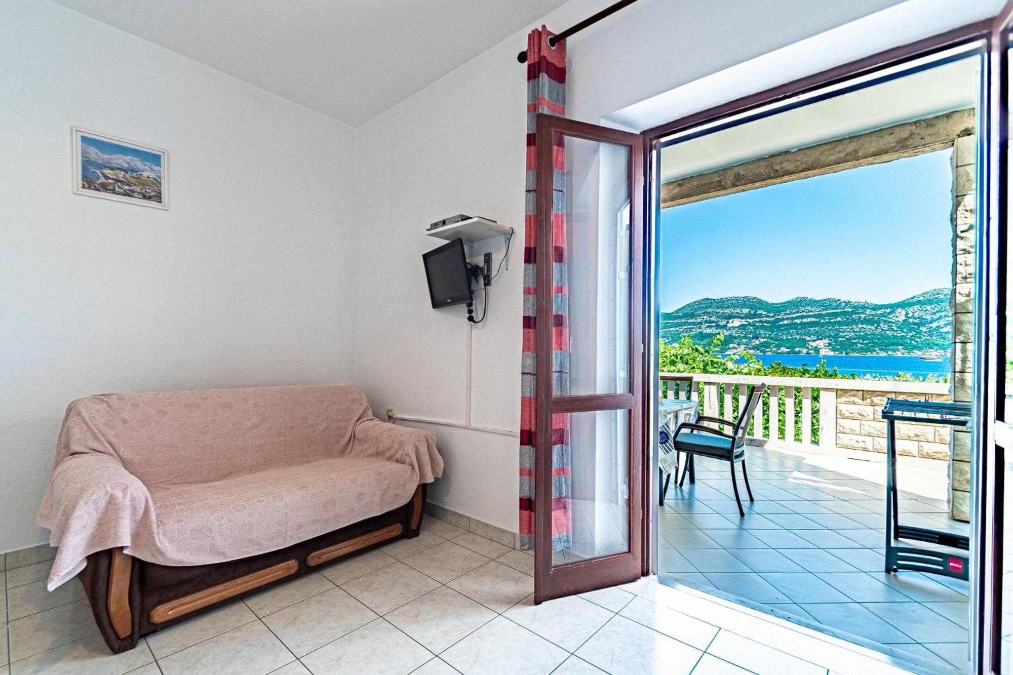 Apartment By The Sea Tri Zala, Korcula - 9237 *