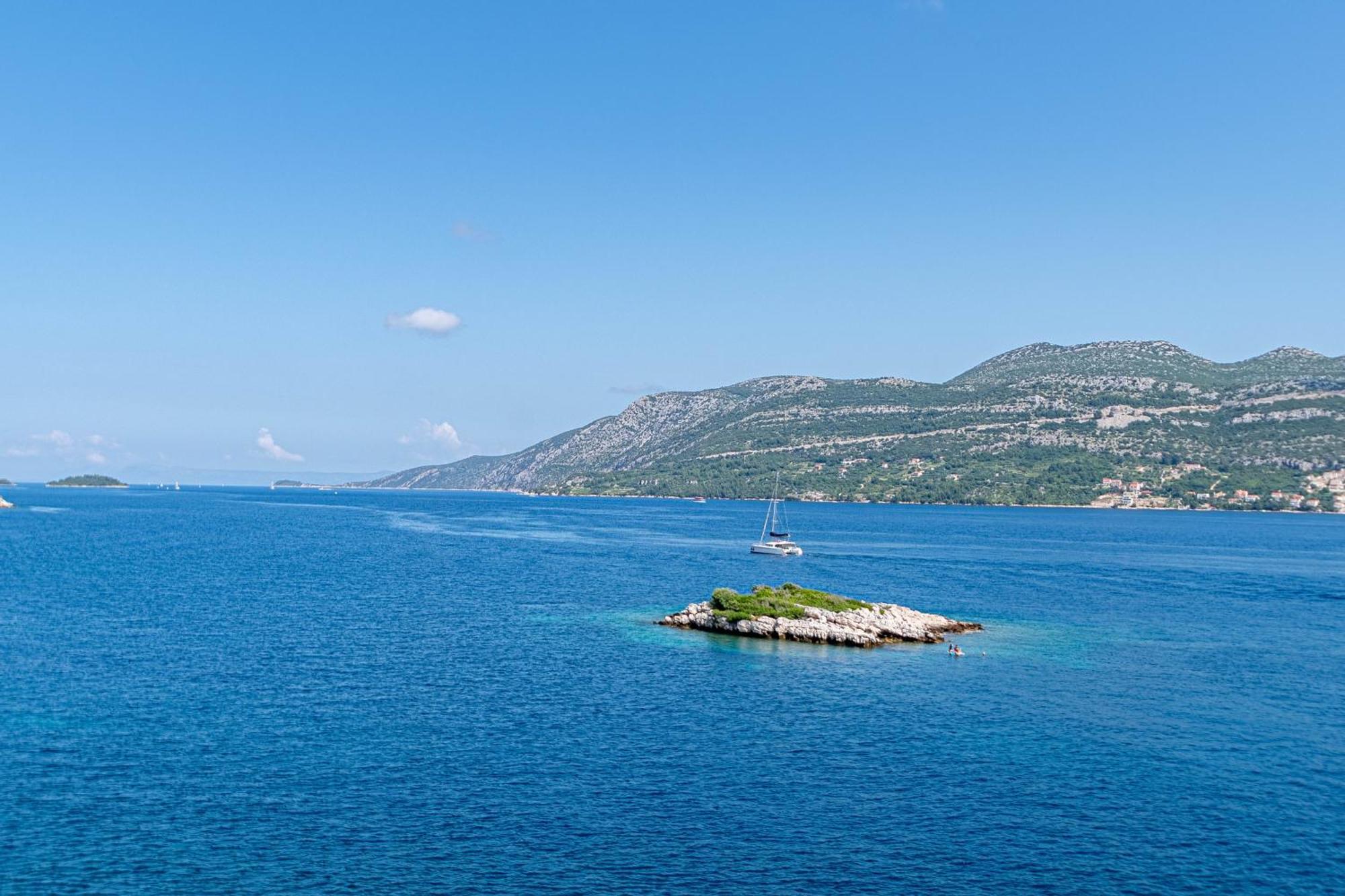 By The Sea Tri Zala, Korcula - 9237