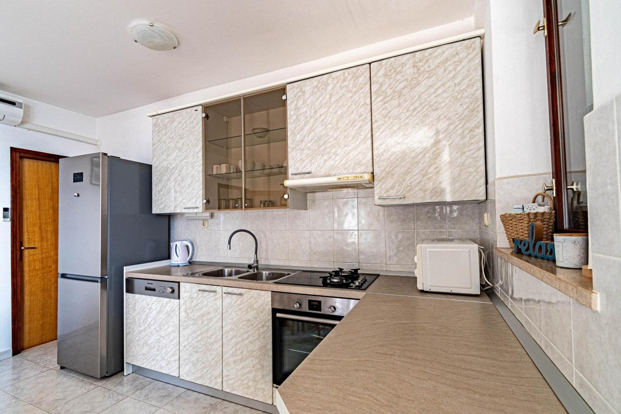 By The Sea Tri Zala, Korcula - 9237 Apartment *