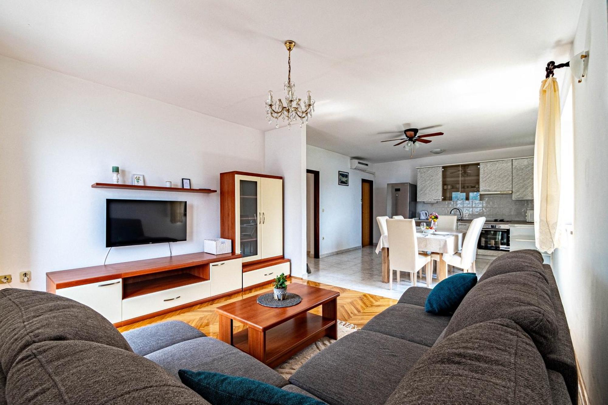 By The Sea Tri Zala, Korcula - 9237 Apartment Zrnovo