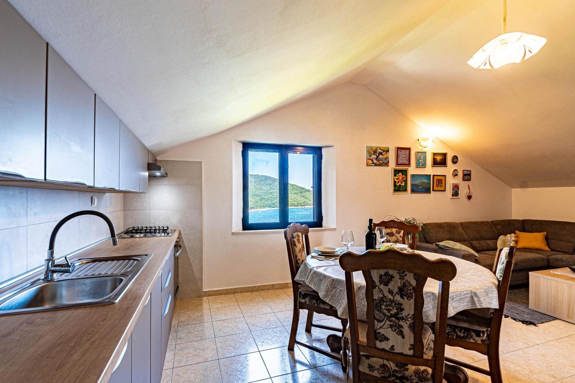 By The Sea Tri Zala, Korcula - 9237 Apartment Zrnovo